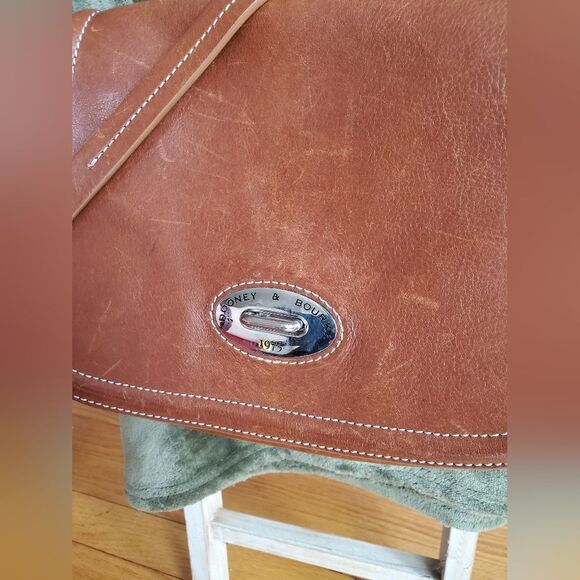 Dooney & Bourke red/brown vintage leather Florentine Toscana medium saddle bag - Picture 3 of 14